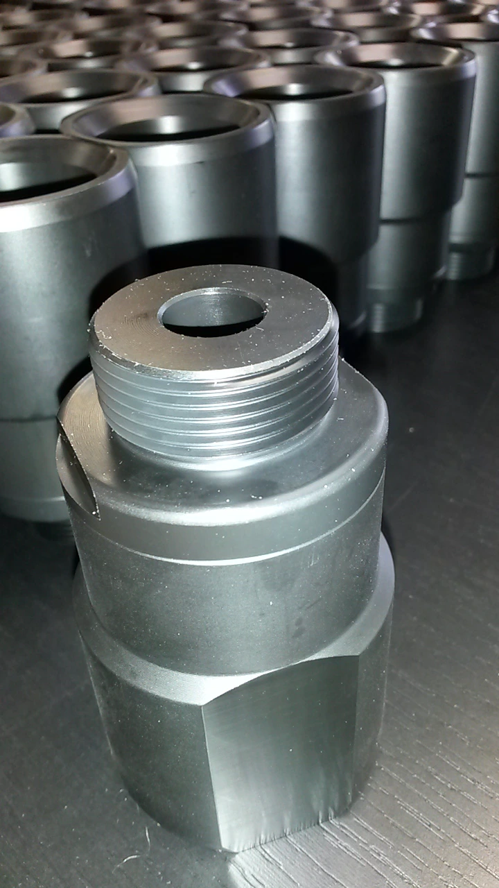 Raccord fileté usiné - ZeliTec