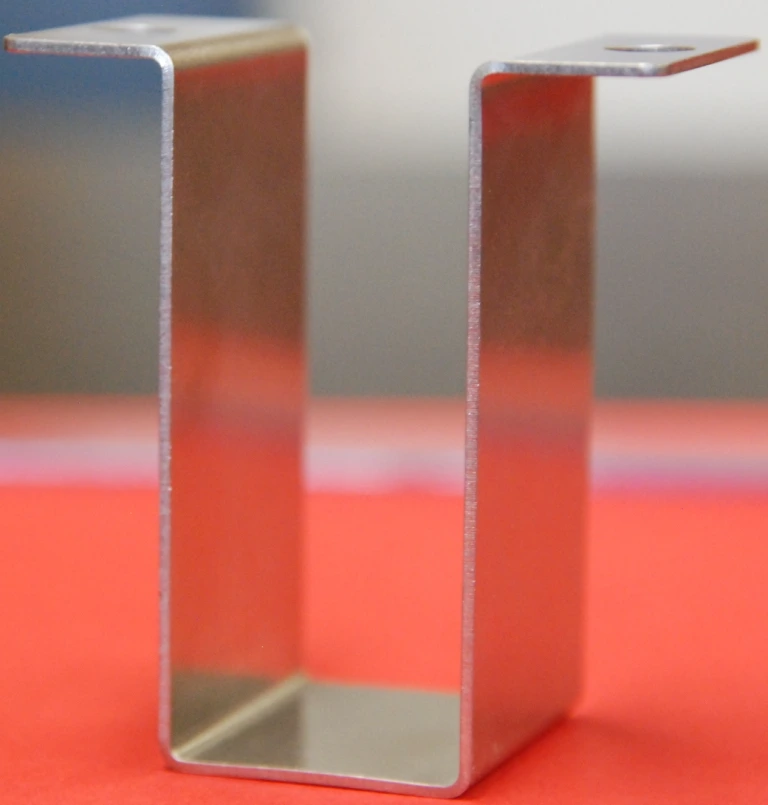 Patte de fixation Patte de fixation - ZeliTec